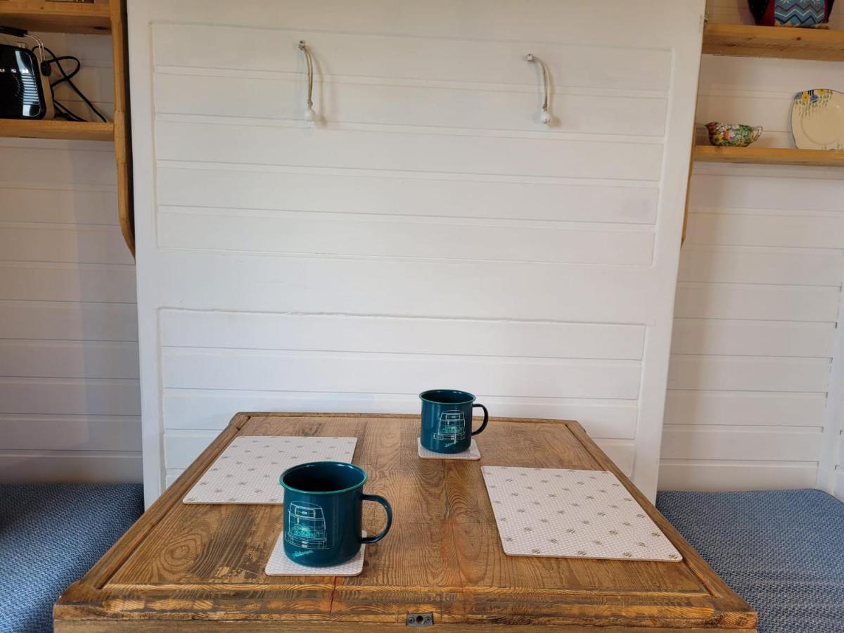 The Shepherds Hut At Forestview Farm Greenisland Esterno foto